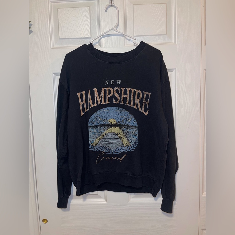 Forever 21 New Hampshire crewneck